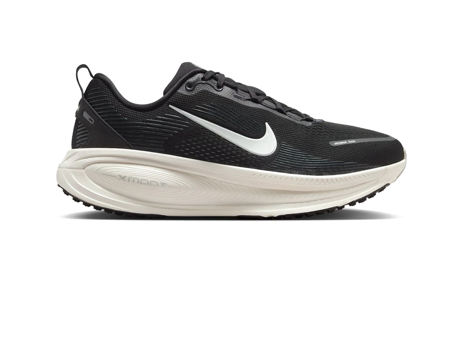 Nike 보메로 18
